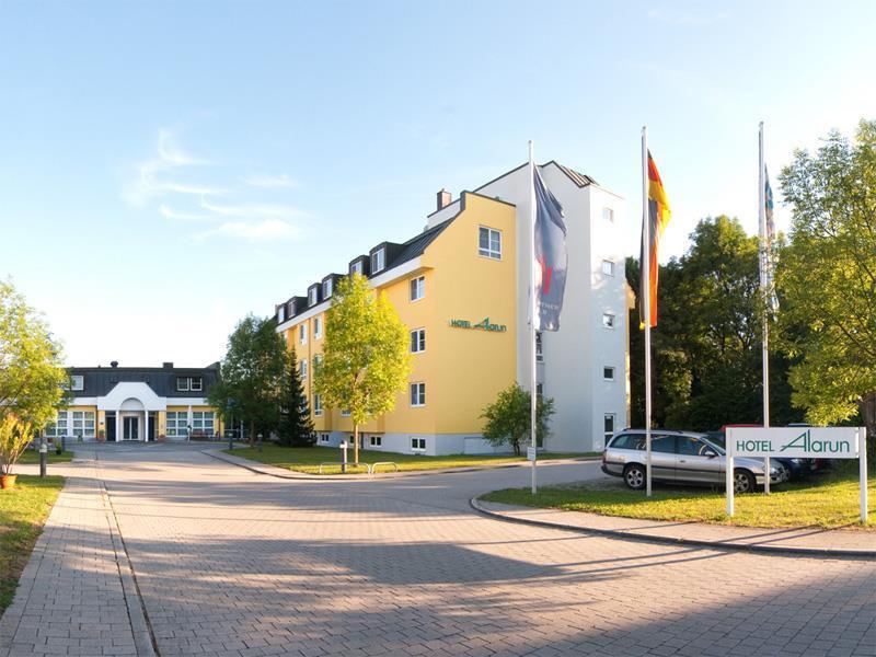 Hotel Alarun Unterschleißheim Exterior foto